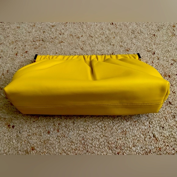 ✨Host Pick✨ Seed Heritage Gathered Leather Clutch - Picture 3 of 6